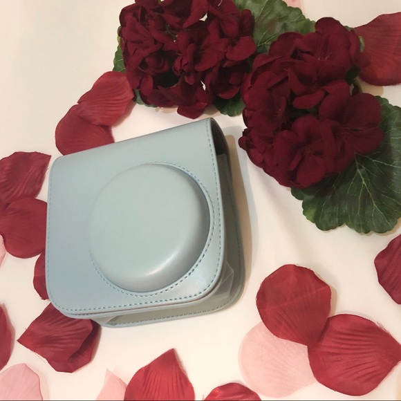 Saika Accessories - SAIKA - light blue instax mini 8/9 case w/ strap